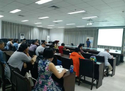 北海市图书馆举办珠城书友会公益讲座(第30期)