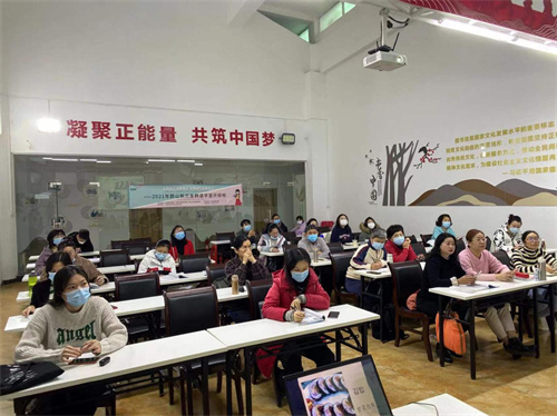北海市图书馆开展韩语学堂文化体验活动：泡菜制作