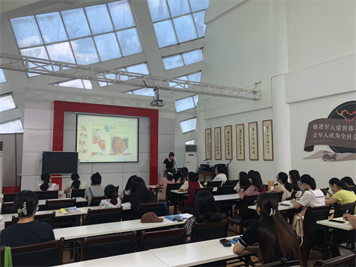活动回顾｜韩语学堂中韩文化体验活动：学做泡菜，交流中韩饮食文化