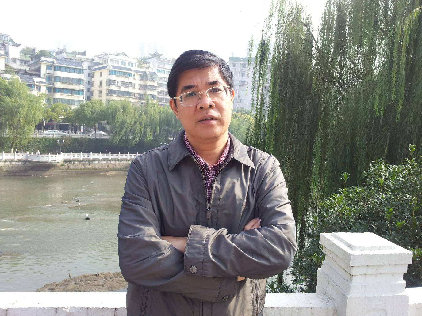 梁思奇个人简介照片