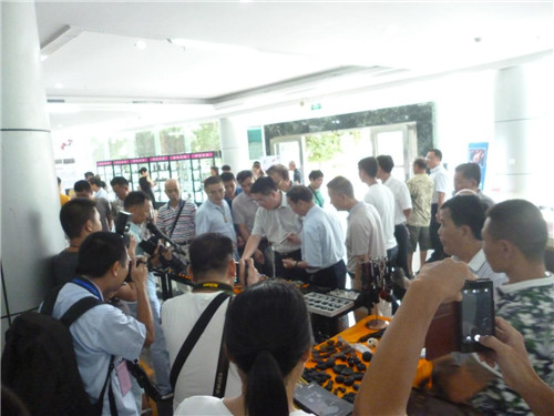 北海市图书馆开展国庆中秋系列活动