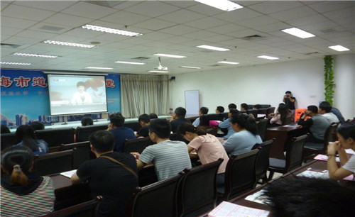 北海市“道德讲堂”(第23期)在北海市图书馆举办