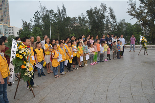 北海市图书馆开展缅怀革命先烈活动