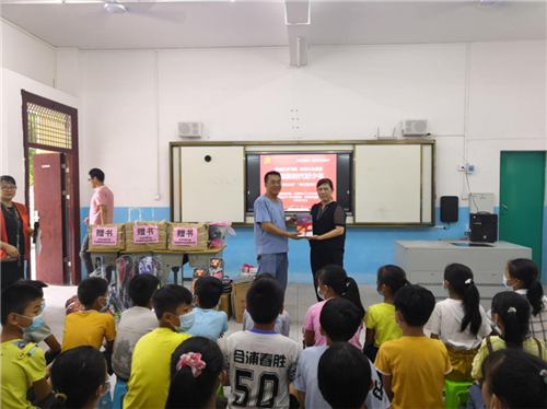 “快乐阅读 书香伴我成长”——2020年 “阅读北海”“ 绿书签行动”进校园活动