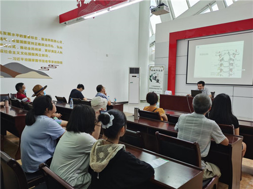  市图书馆举办中医与健康——颈椎病公益讲座