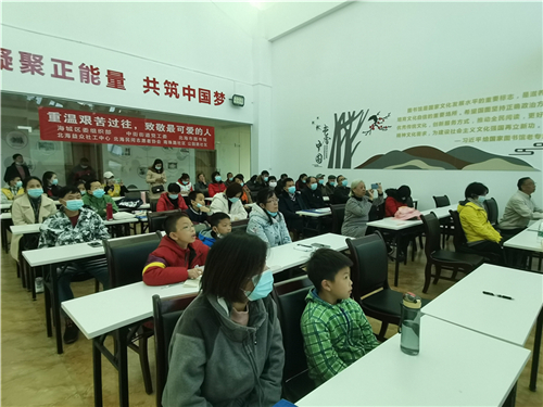 讲述抗战故事，传承爱国情怀