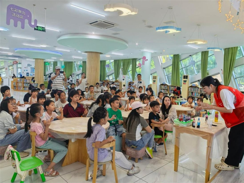 小鲸灵科普月行动——章鱼先生的科学音阅派对